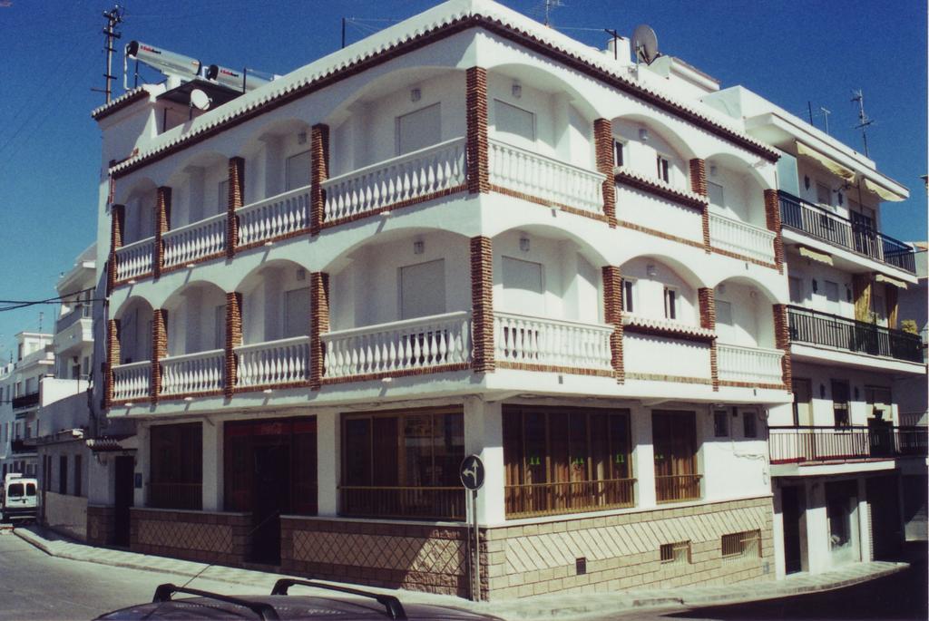 Hostal Mary Tere Salobreña Exteriör bild